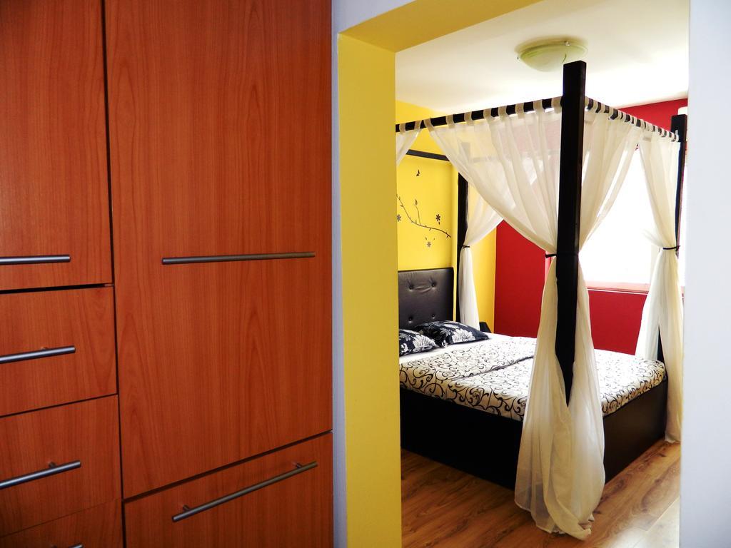Hostel Kalonis Skopje Quarto foto