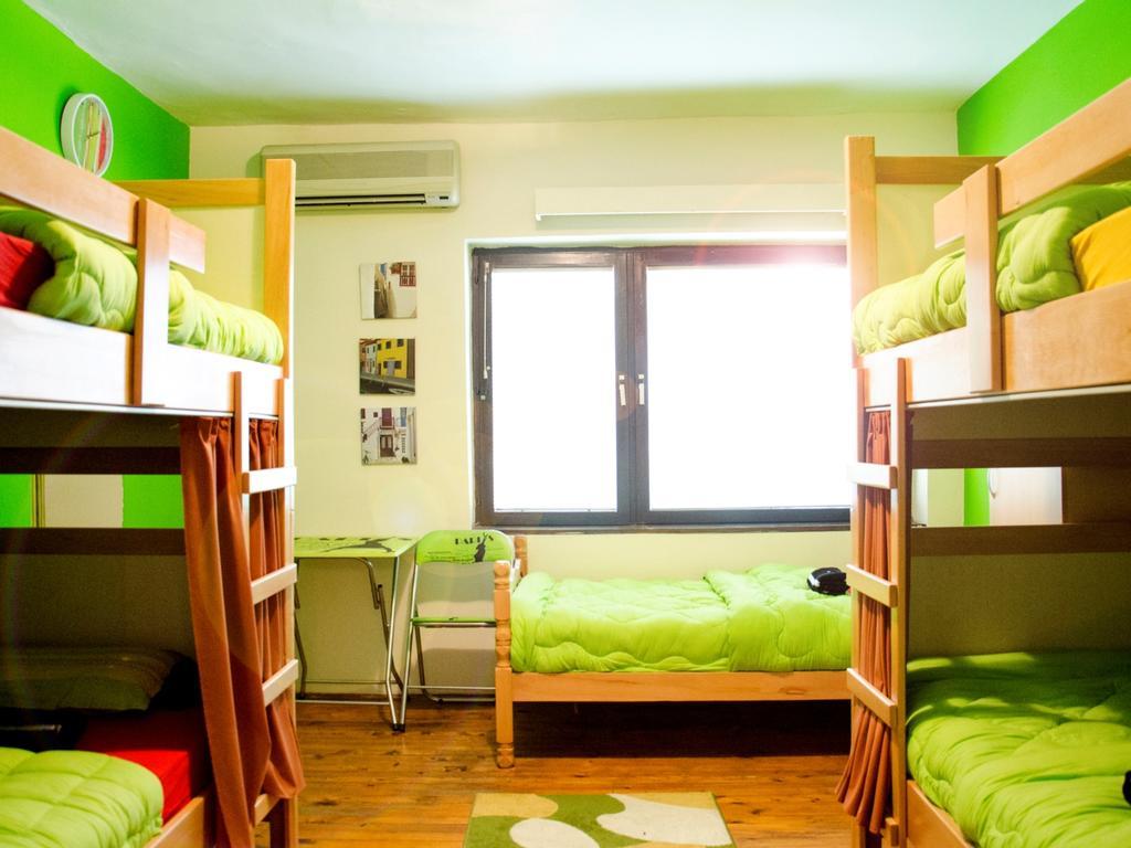 Hostel Kalonis Skopje Quarto foto